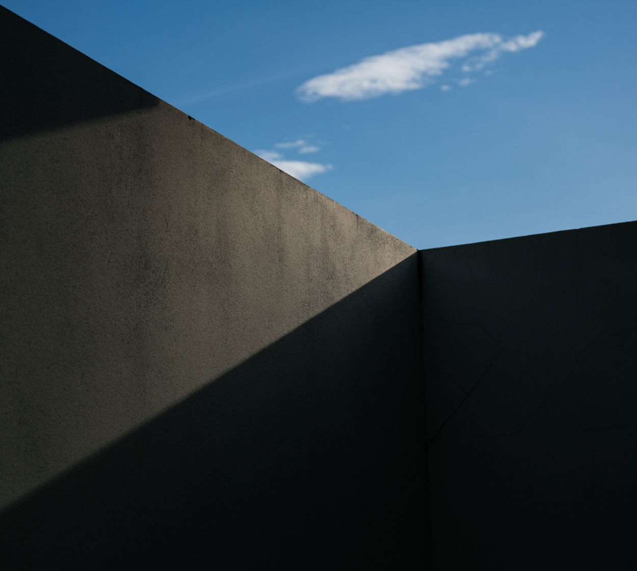 Architectural visual representing structured advisory and precise execution